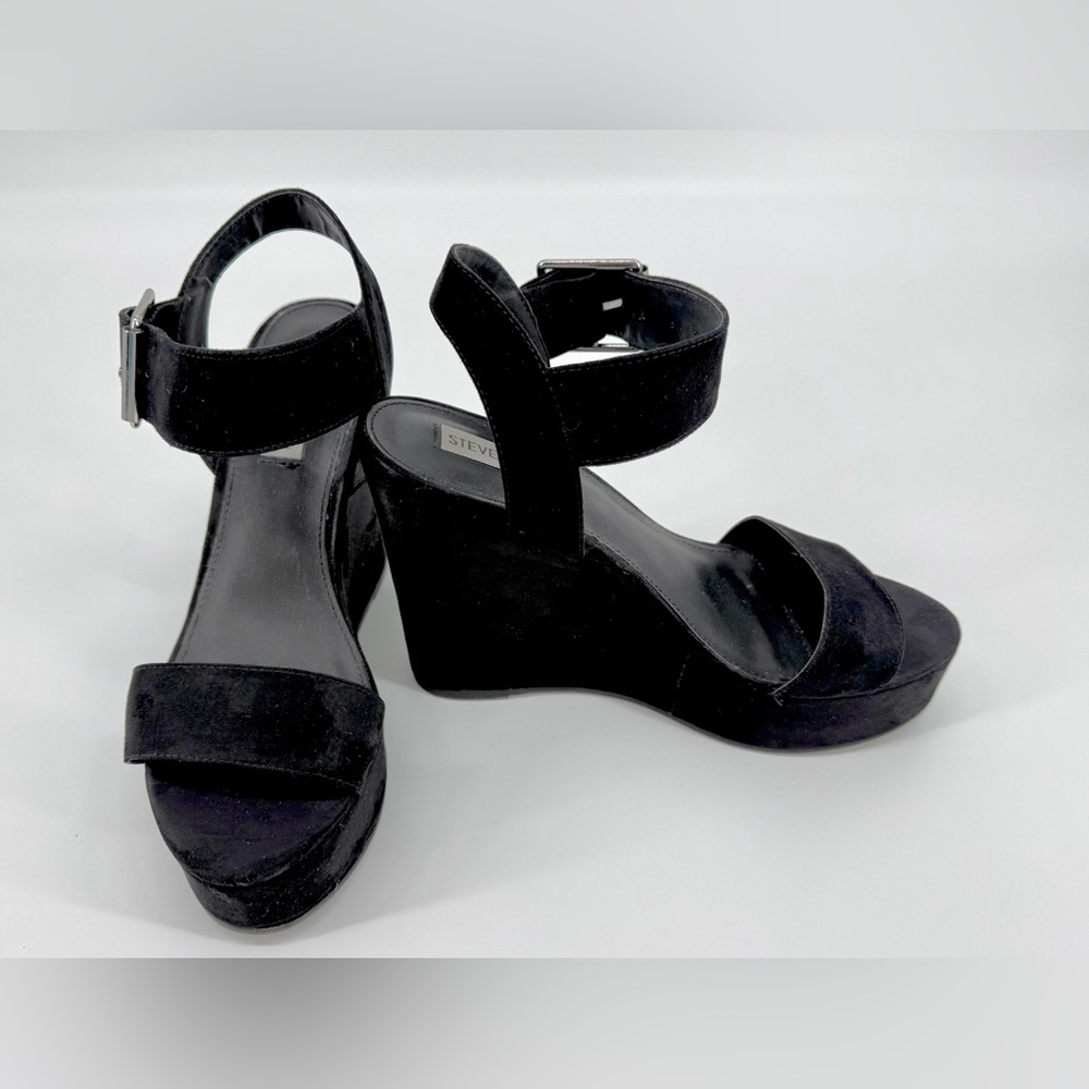 Steve Madden Elegant Black Wedge Heels - Picture 10 of 12